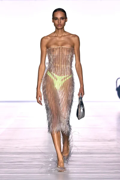 Look 22